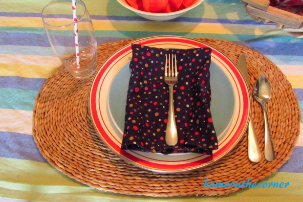july tablescape placesetting