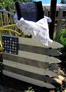 picket fence neutral flag with bike and blanket