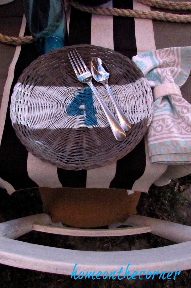 rattan plate holder number 4