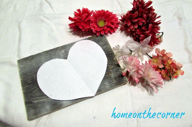 flower-heart-plaque-with-flowers