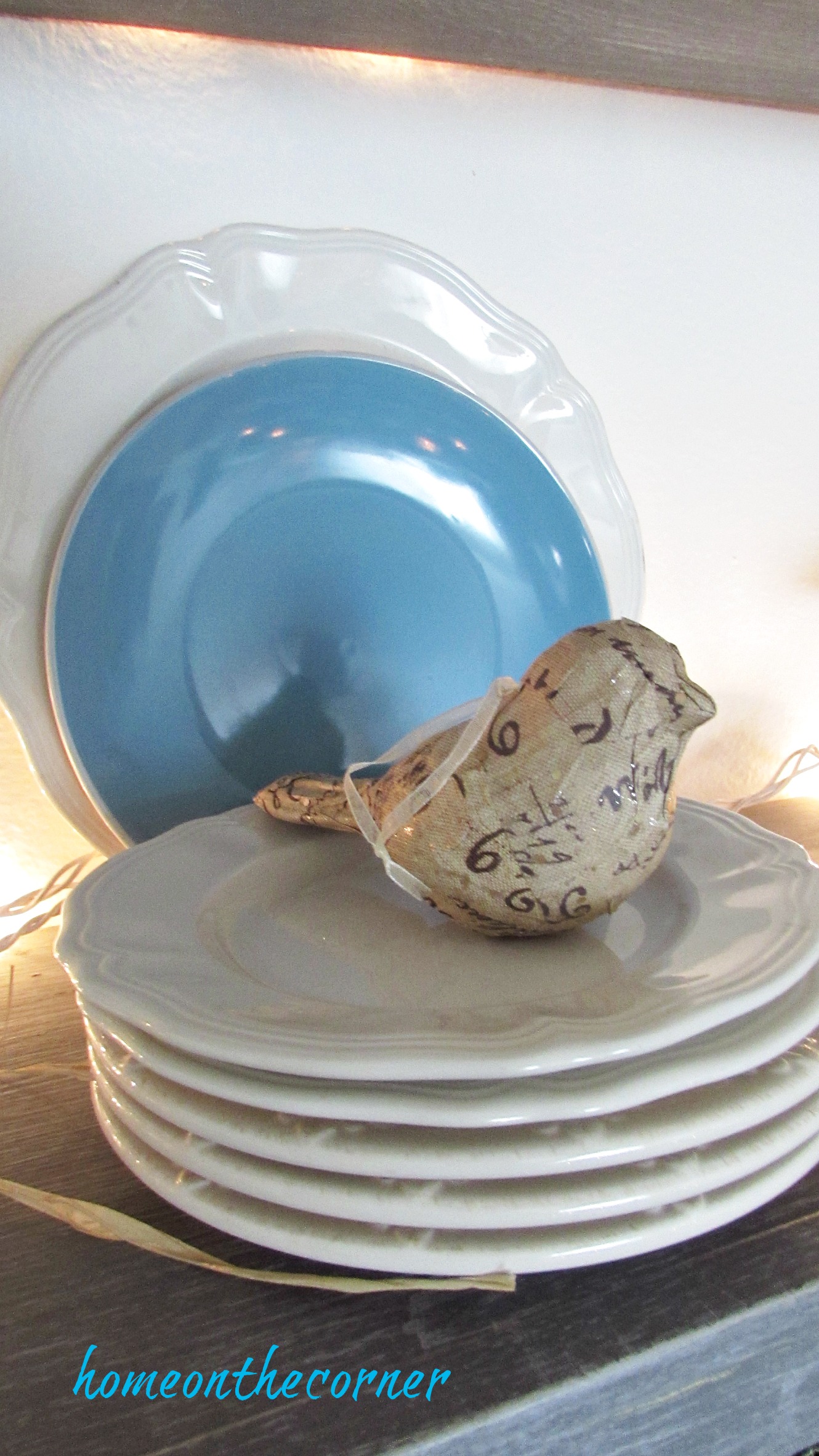 christmas 2017 dining room white plates farmhouse bird