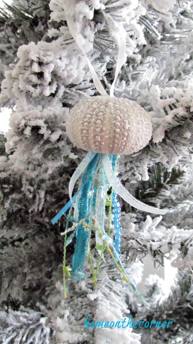 ornament exchange 2017 sparkly sea urchin