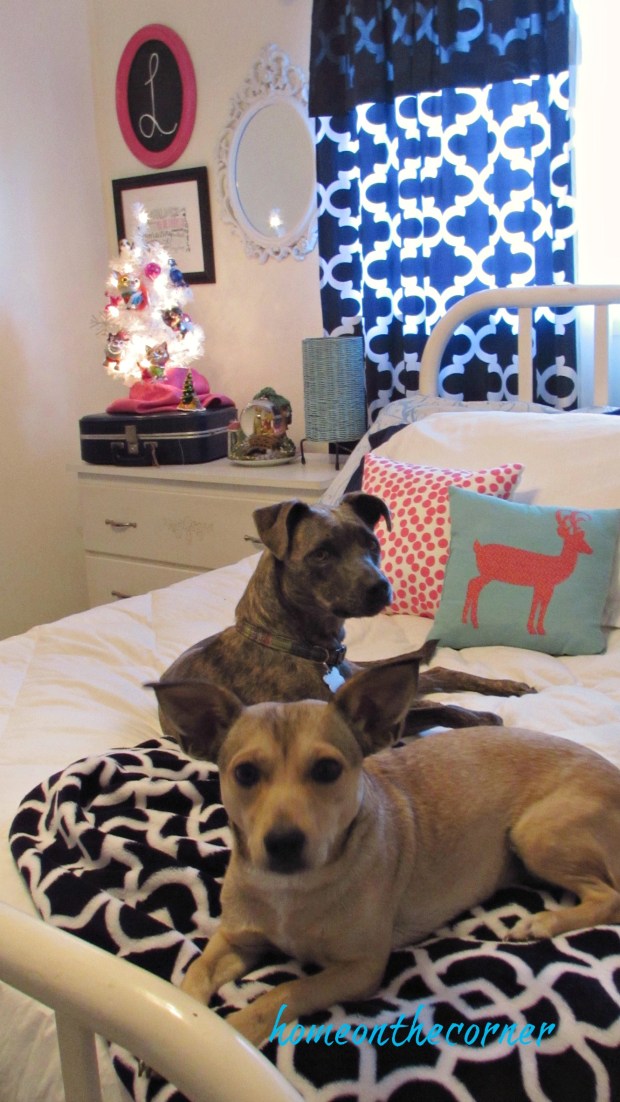 Christmas Guest Room Maggie and Rozy