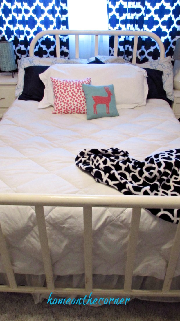 Christmas in the Guest Room Pink and blue reindeer