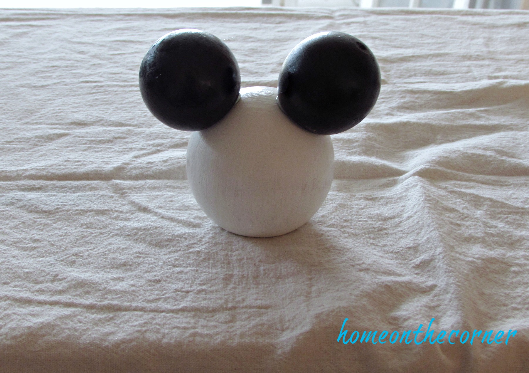 minnie mouse wooden disney ears black and white