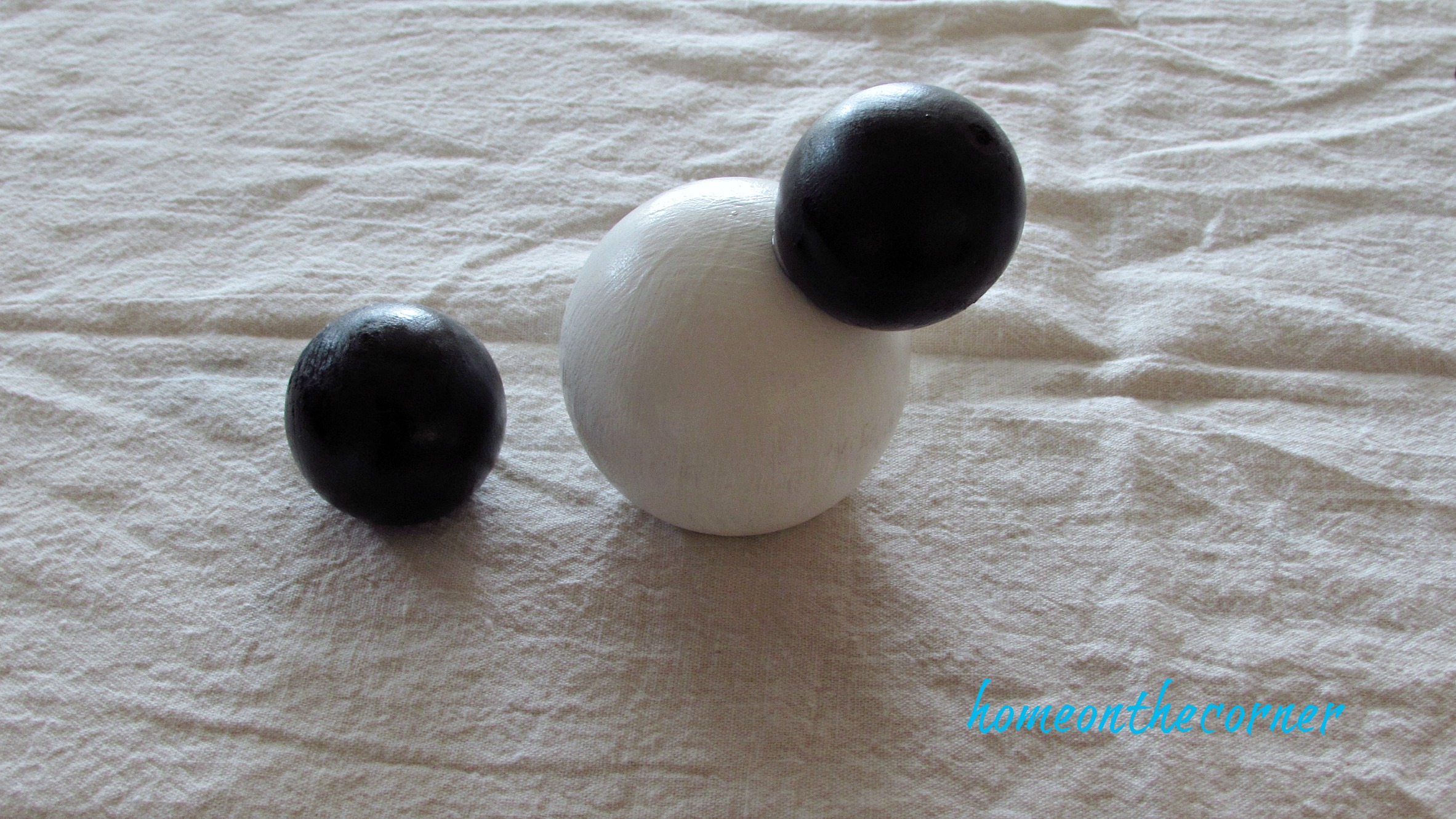 minnie mouse wooden disney ornament