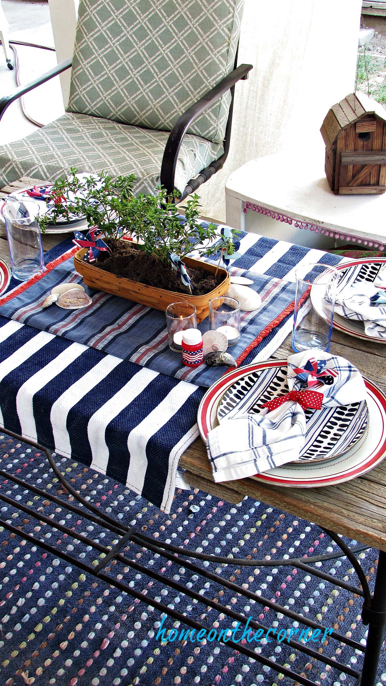 Red, white and blue patriotic dining