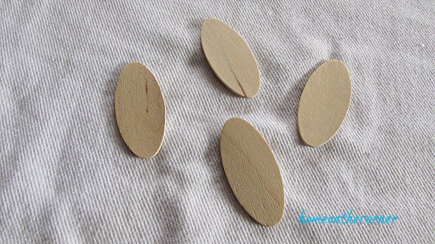 map key chain wood pieces