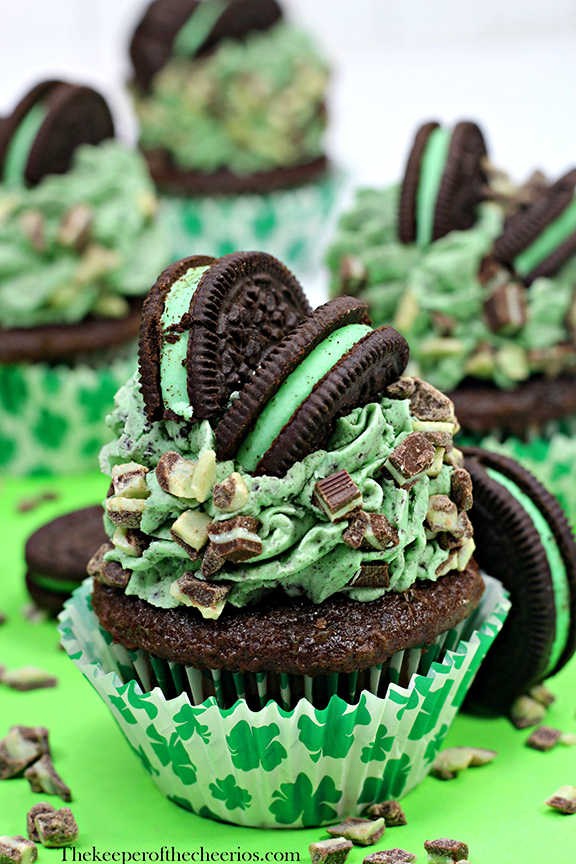 St-Patricks-cupcake.jpg