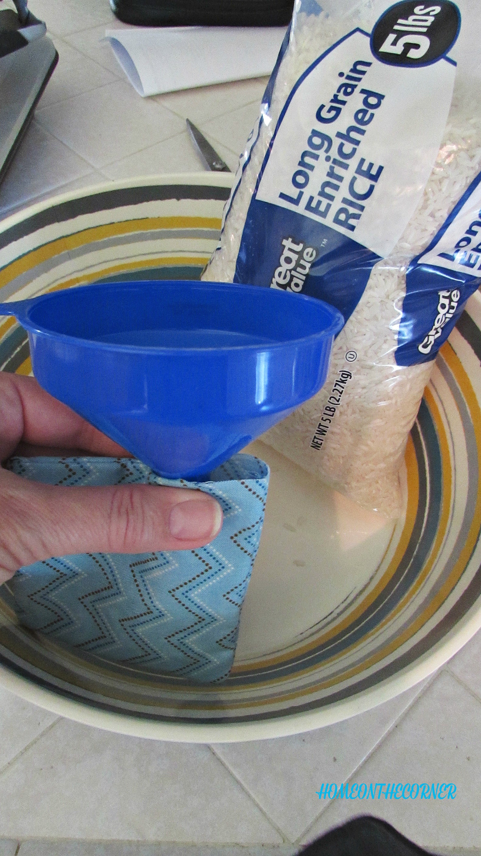 hand warmer funnel and rice