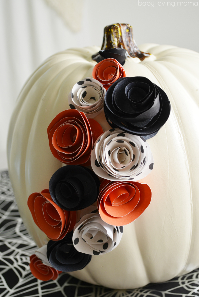 White-Pumpkin-Decor-for-Halloween
