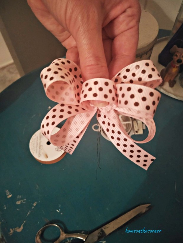 how to tie a bow step 10