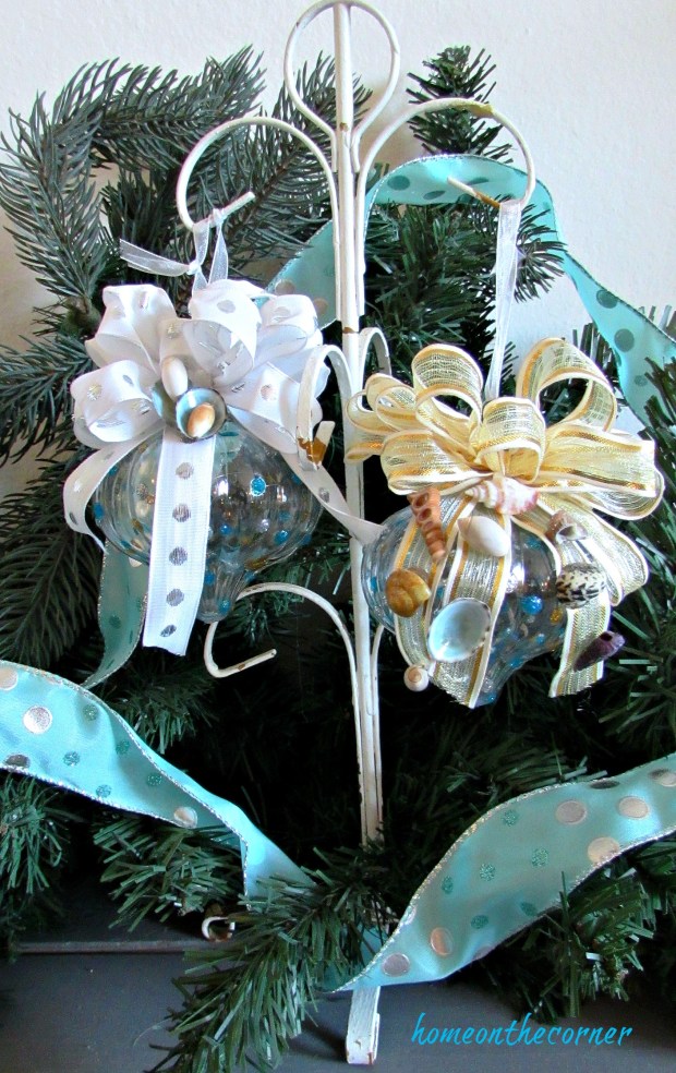 turquoise ornament with bow