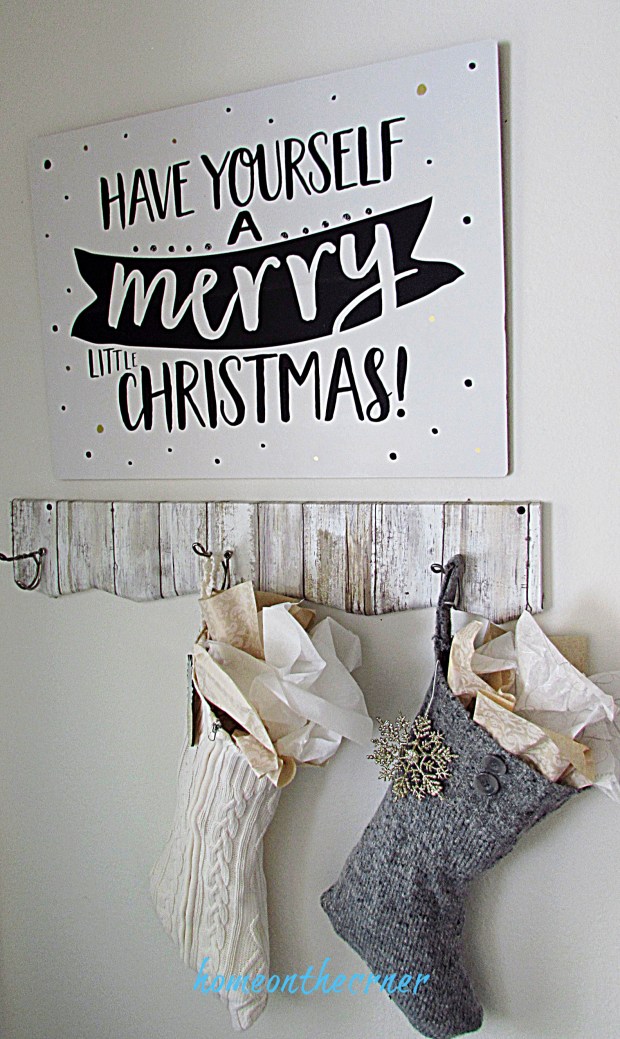 CHristmas entryway Merry Christmas sign