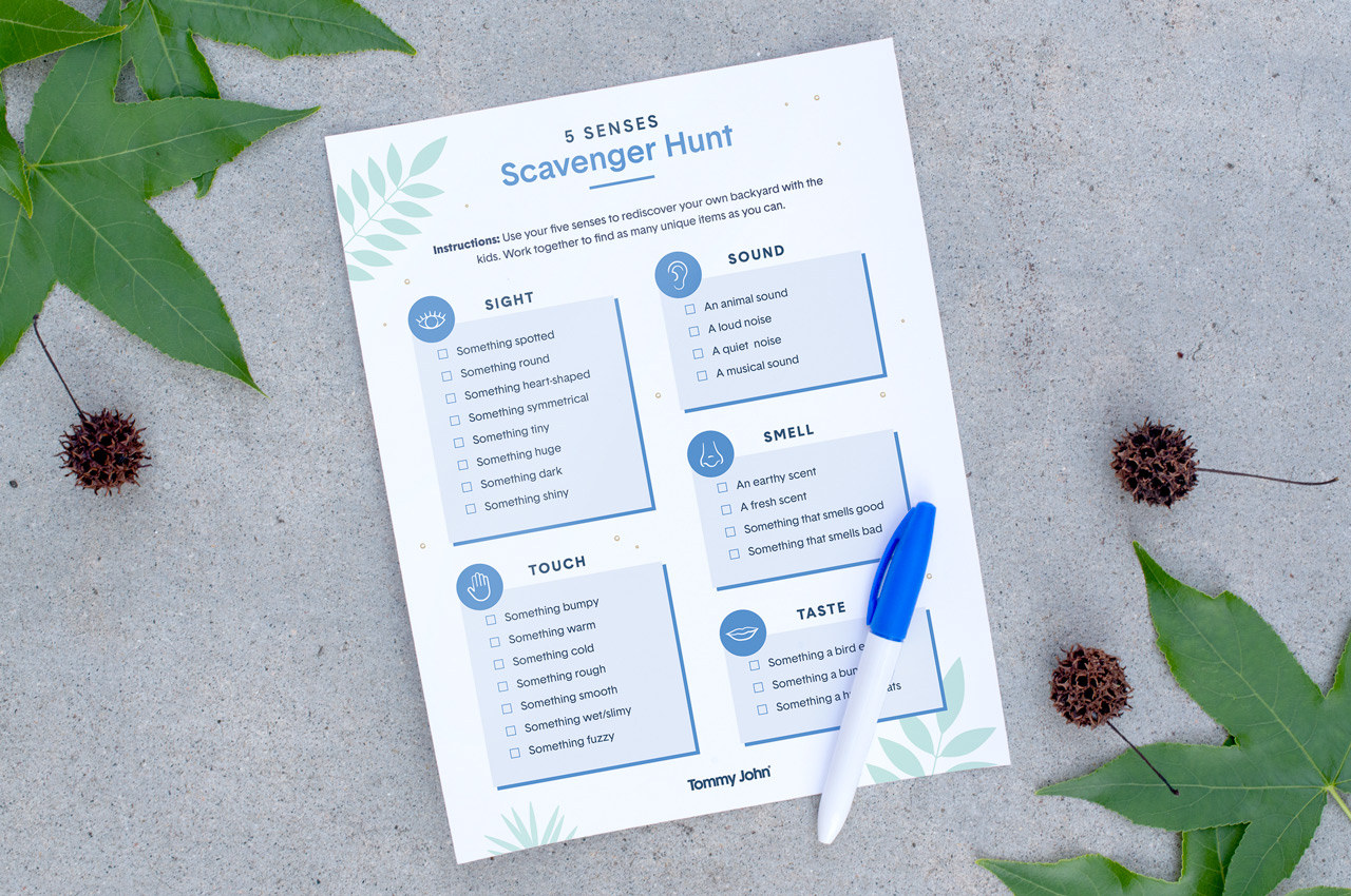 backyard-camping-printable-scavenger-hunt-mockup